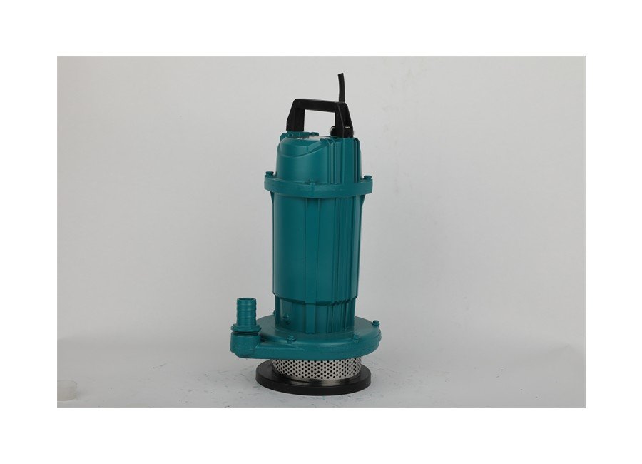 Submersible water pump for drainage and water transfer